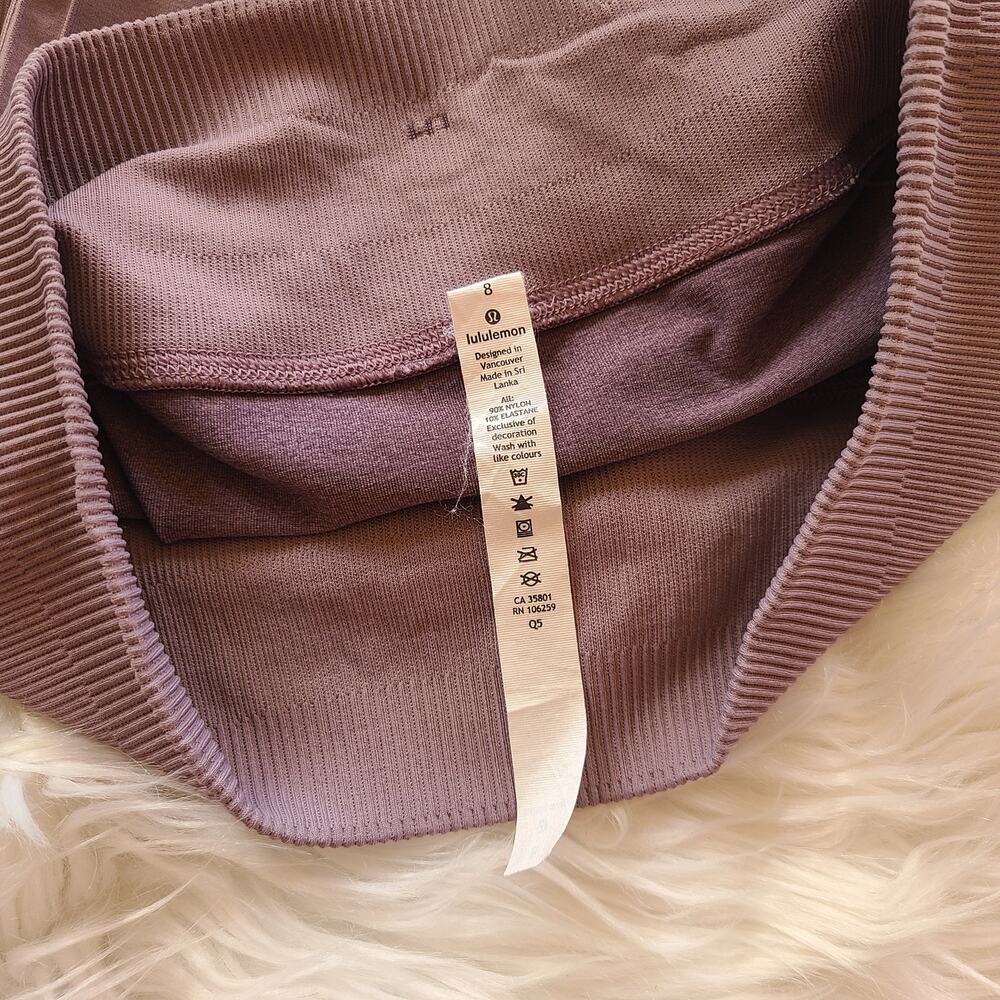 Lululemon Ebb to Street Tight Frosted Mulberry Leggings 8 High Rise Athleisure - Picture 3 of 6